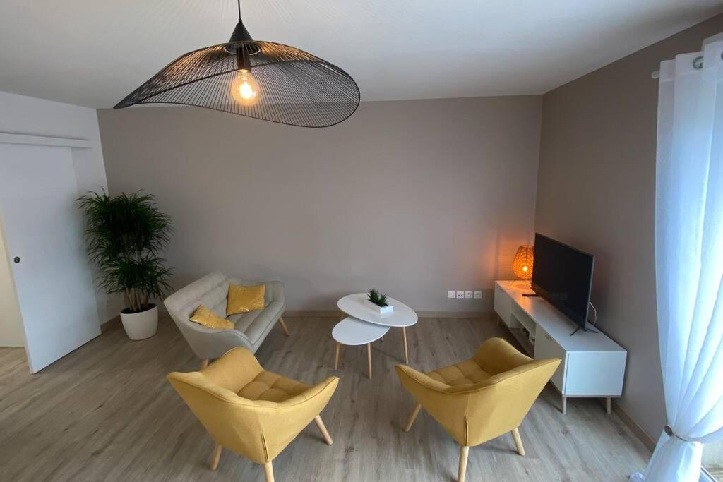 Appartement Maison En Duplex 80M² Jardin Terrasse Saint-Julien-les-Villas Екстериор снимка